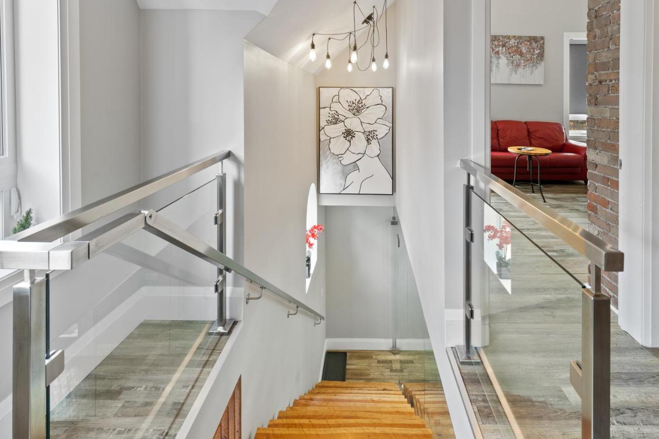 Entire 1 Bedroom Apartment Across From Google - Br5 Kitchener Ngoại thất bức ảnh