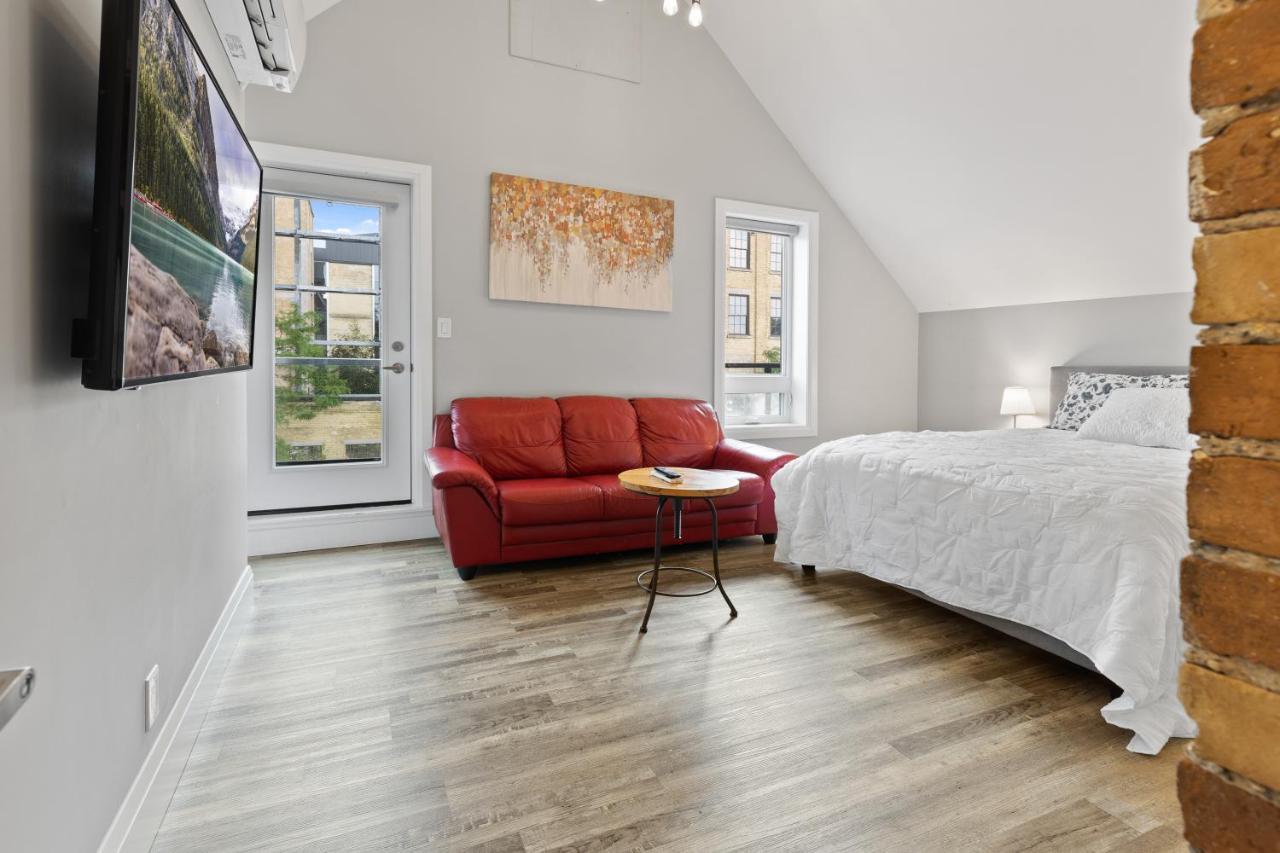 Entire 1 Bedroom Apartment Across From Google - Br5 Kitchener Ngoại thất bức ảnh